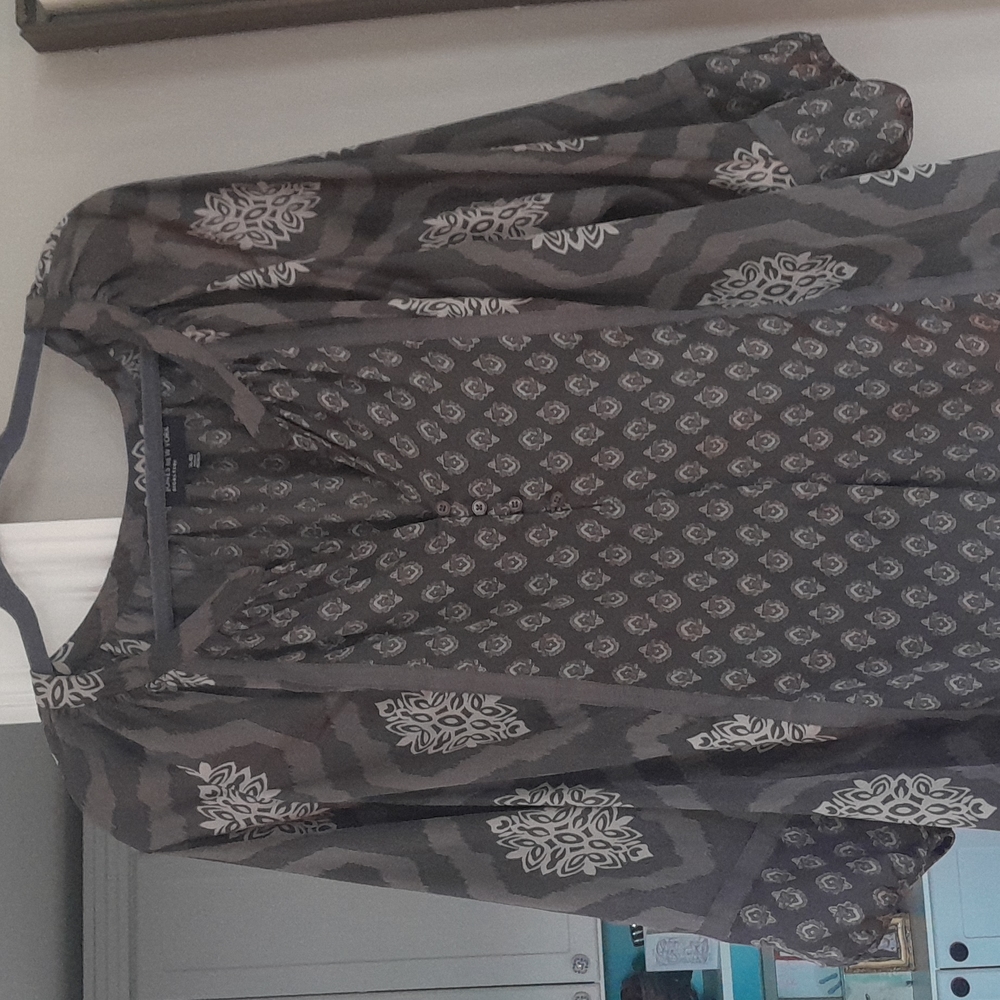 Size XL Jones New York beautiful blouse